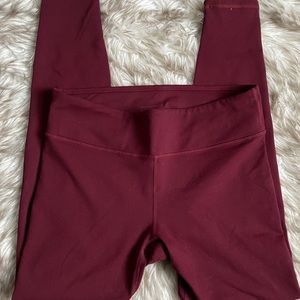 M Fabletics Powerhold Leggings